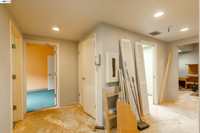 1610 Soquel Ave, Santa Cruz, CA 95062