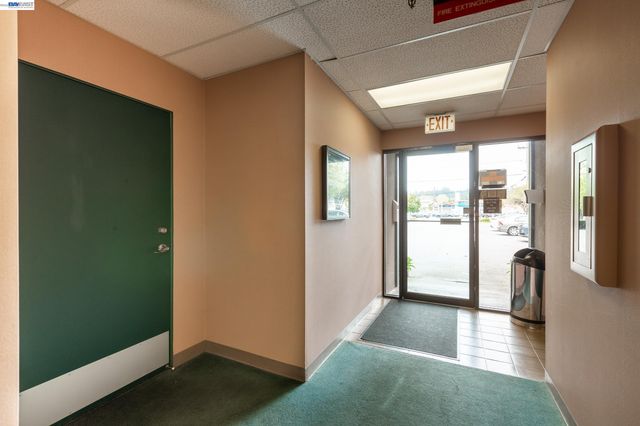 1610 Soquel Ave, Santa Cruz, CA 95062