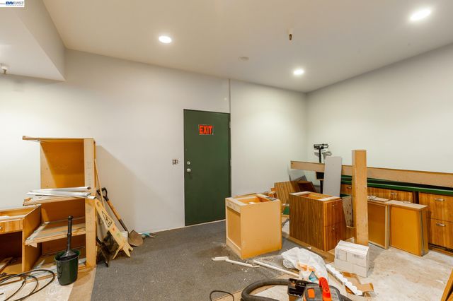 1610 Soquel Ave, Santa Cruz, CA 95062