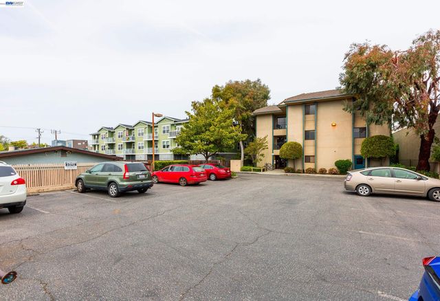 1610 Soquel Ave, Santa Cruz, CA 95062