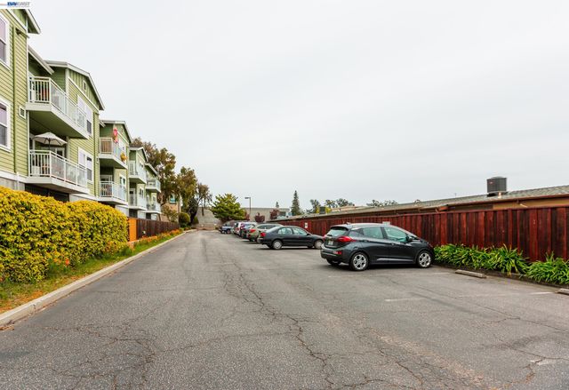 1610 Soquel Ave, Santa Cruz, CA 95062