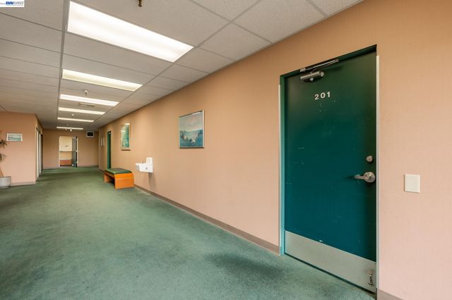 1610 Soquel Ave, Santa Cruz, CA 95062