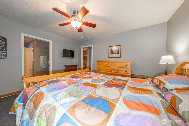 121 N Chinook Drive N, Hoodsport, WA 98548