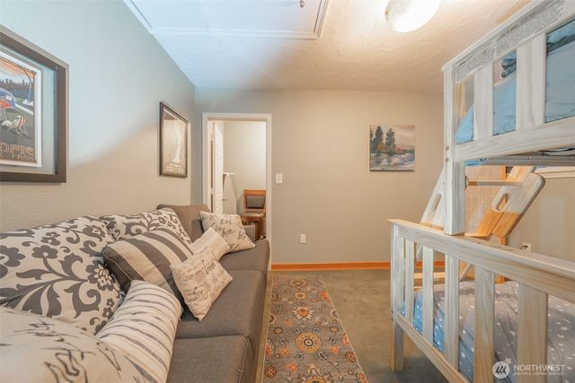 121 N Chinook Drive N, Hoodsport, WA 98548