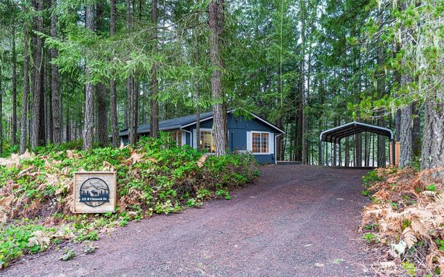 121 N Chinook Drive N, Hoodsport, WA 98548