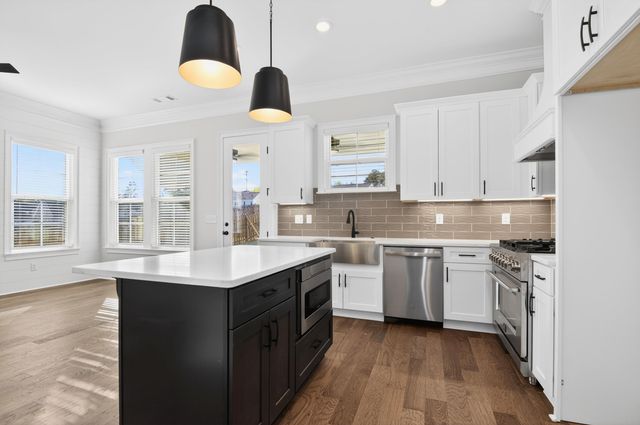 667 River Oaks Lane, Evans, GA 30809