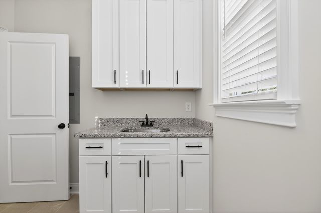 667 River Oaks Lane, Evans, GA 30809