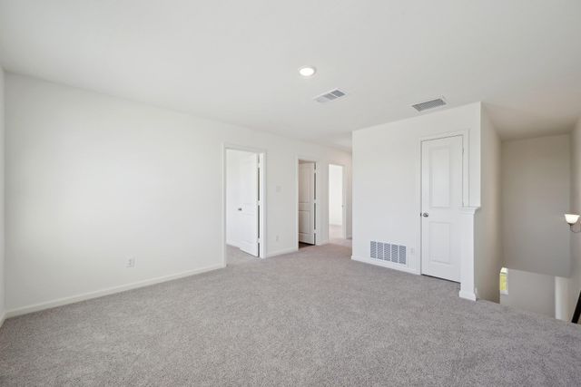 404 Cliff DR, Maxwell, TX 78656