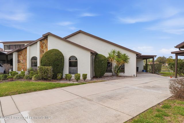 9151 Lingrove Road, Weeki Wachee, FL 34613