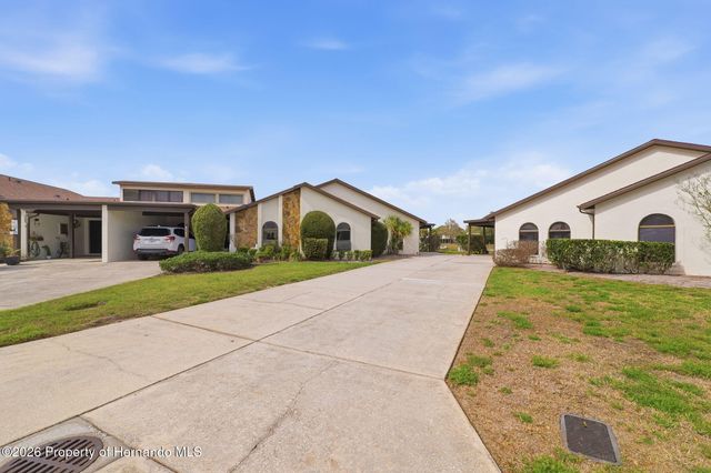 9151 Lingrove Road, Weeki Wachee, FL 34613