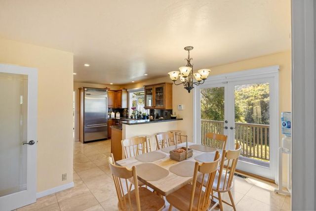 397 Corral De Tierra Road B, Salinas, CA 93908