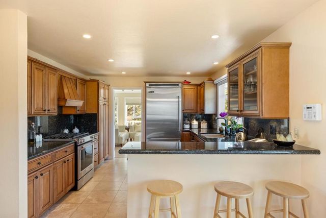 397 Corral De Tierra Road B, Salinas, CA 93908