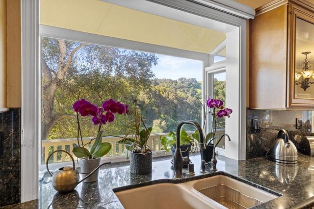 397 Corral De Tierra Road B, Salinas, CA 93908