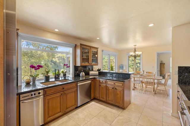 397 Corral De Tierra Road B, Salinas, CA 93908