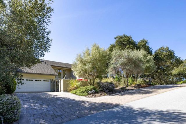 397 Corral De Tierra Road B, Salinas, CA 93908