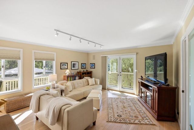 397 Corral De Tierra Road B, Salinas, CA 93908