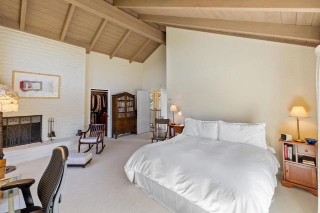 397 Corral De Tierra Road B, Salinas, CA 93908