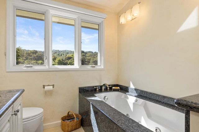 397 Corral De Tierra Road B, Salinas, CA 93908