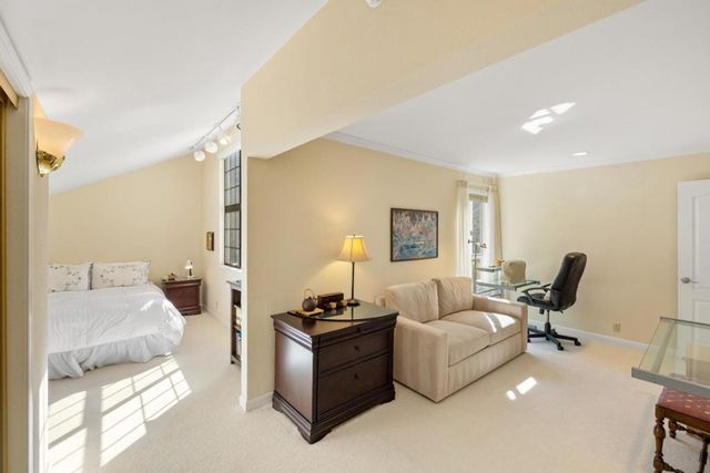 397 Corral De Tierra Road B, Salinas, CA 93908