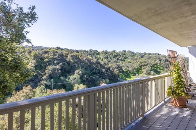 397 Corral De Tierra Road B, Salinas, CA 93908