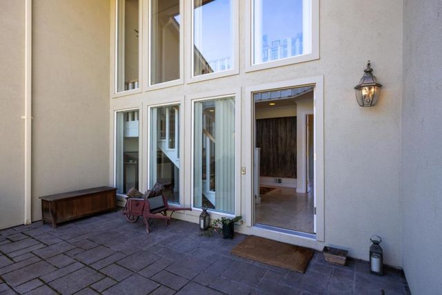 397 Corral De Tierra Road B, Salinas, CA 93908