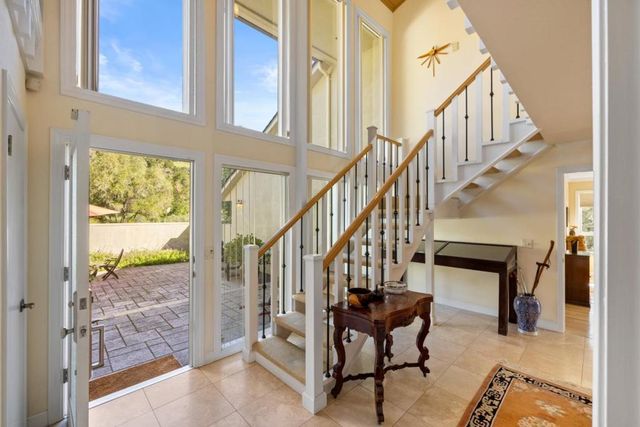 397 Corral De Tierra Road B, Salinas, CA 93908