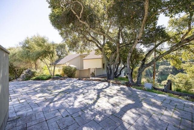 397 Corral De Tierra Road B, Salinas, CA 93908