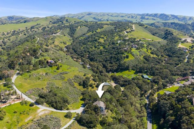 397 Corral De Tierra Road B, Salinas, CA 93908