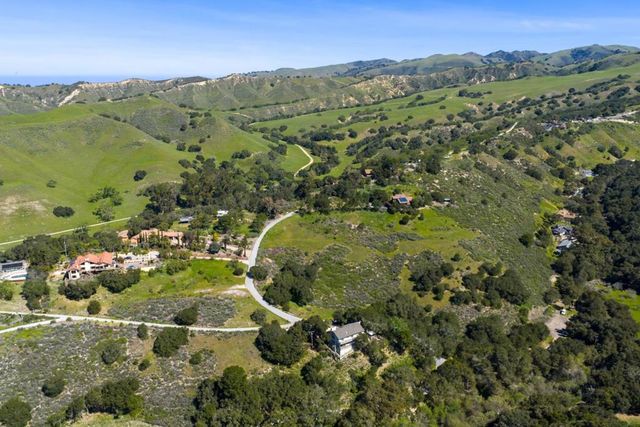 397 Corral De Tierra Road B, Salinas, CA 93908