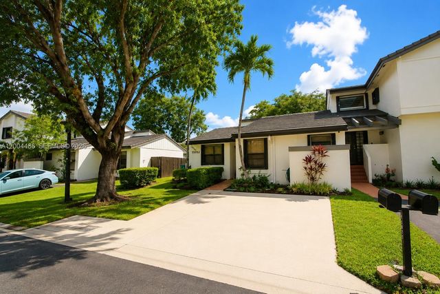 15071 SW 127th Court, Miami, FL 33186