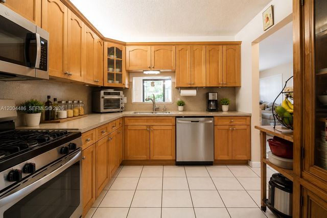 15071 SW 127th Court, Miami, FL 33186