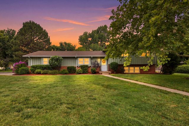 8132 E Morningside St, Wichita, KS 67207