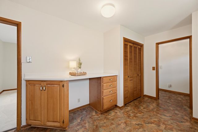 8132 E Morningside St, Wichita, KS 67207