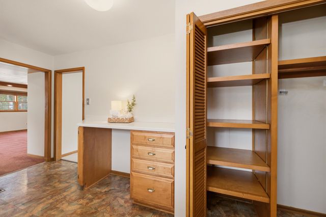 8132 E Morningside St, Wichita, KS 67207