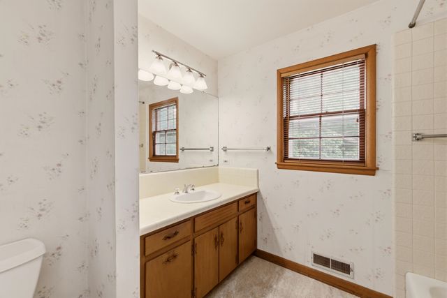 8132 E Morningside St, Wichita, KS 67207