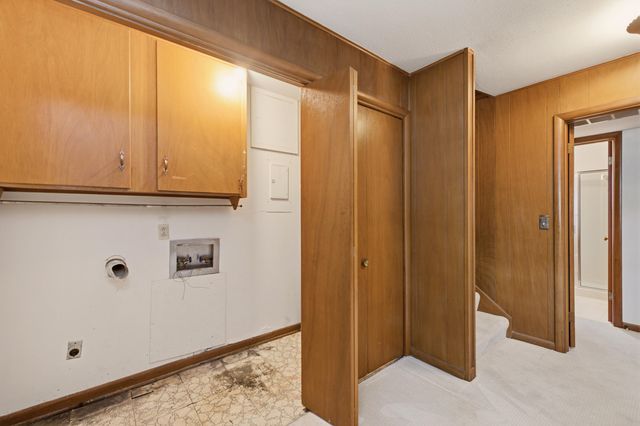 8132 E Morningside St, Wichita, KS 67207