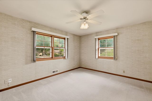 8132 E Morningside St, Wichita, KS 67207