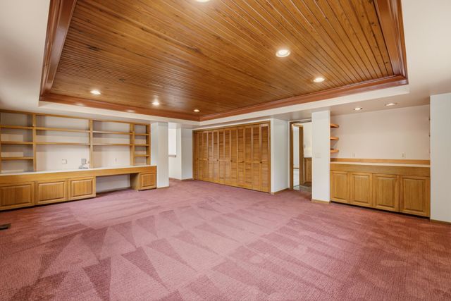 8132 E Morningside St, Wichita, KS 67207