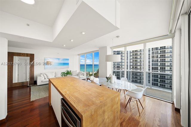 4779 Collins Ave 1005, Miami Beach, FL 33140