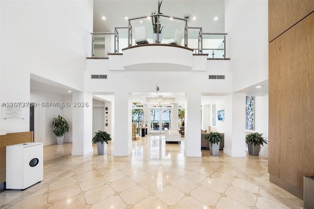 4779 Collins Ave 1005, Miami Beach, FL 33140