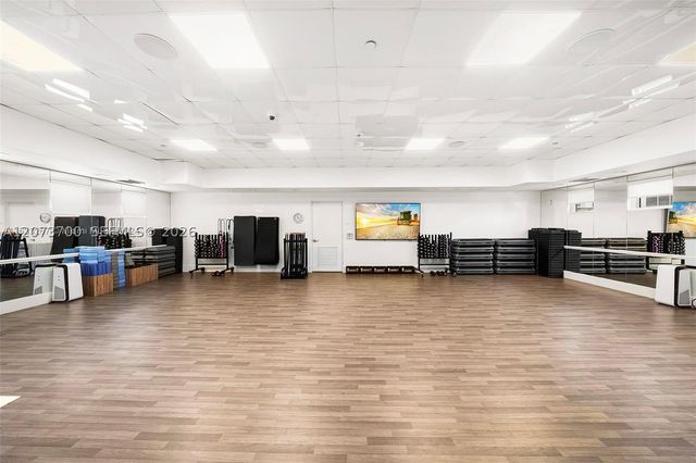 4779 Collins Ave 1005, Miami Beach, FL 33140