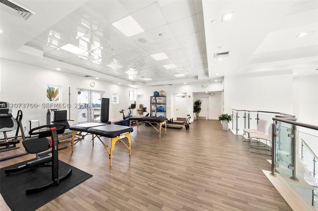 4779 Collins Ave 1005, Miami Beach, FL 33140