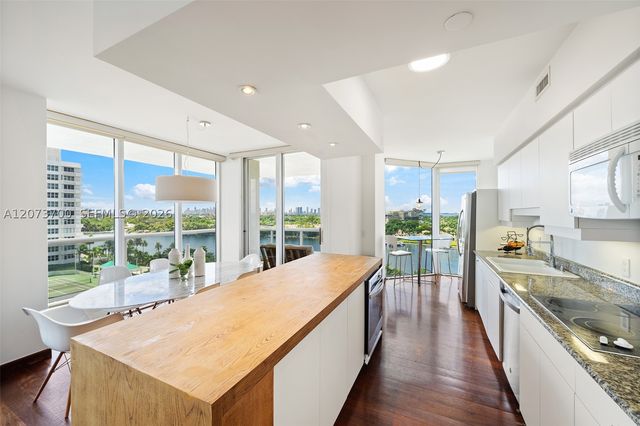 4779 Collins Ave 1005, Miami Beach, FL 33140