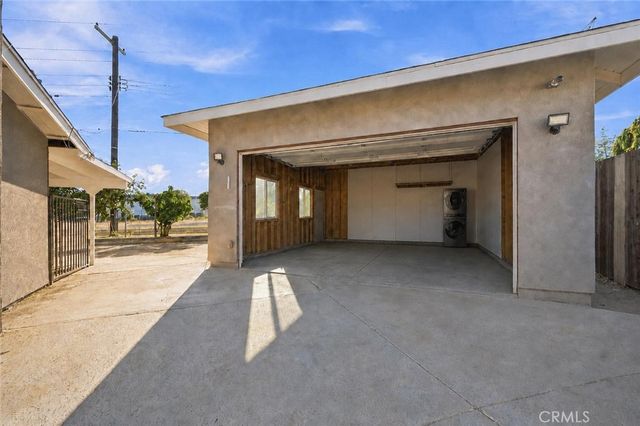 18930 Cantara Street, Reseda, CA 91335