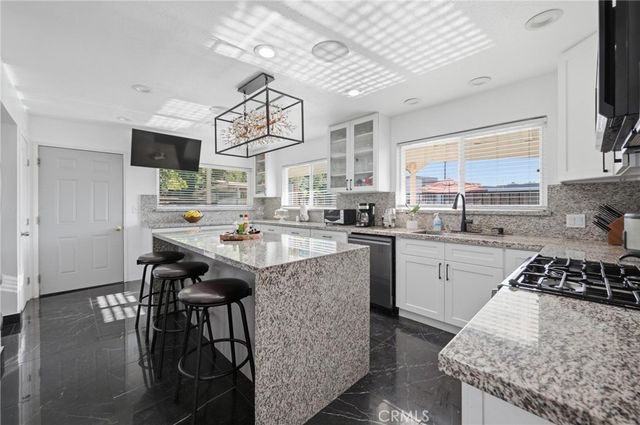 18930 Cantara Street, Reseda, CA 91335