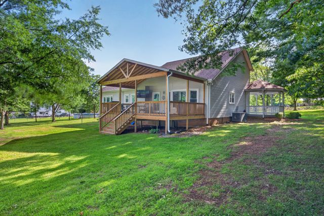 5205 SE Tater Peeler Rd, Lebanon, TN 37090