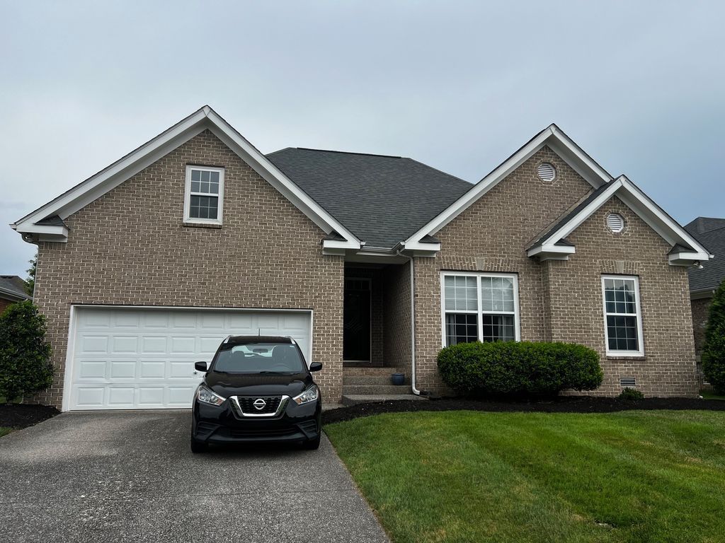 1025 Aenon Cir, Spring Hill, TN 37174