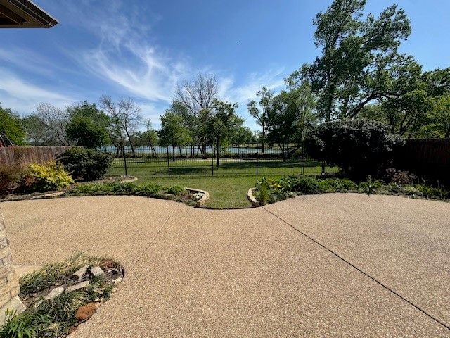 9332 Wood Duck Drive, Fort Worth, TX 76118