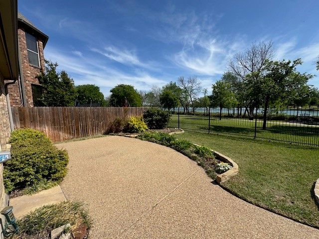 9332 Wood Duck Drive, Fort Worth, TX 76118