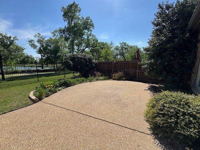 9332 Wood Duck Drive, Fort Worth, TX 76118